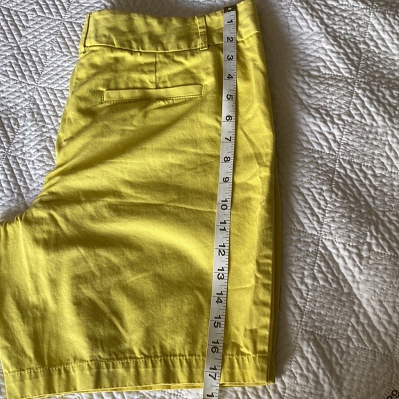 Brand: Loft Style: Riviera Shorts Color: Bright Sunray Size: 10 Condition: Used - Picture 6 of 9